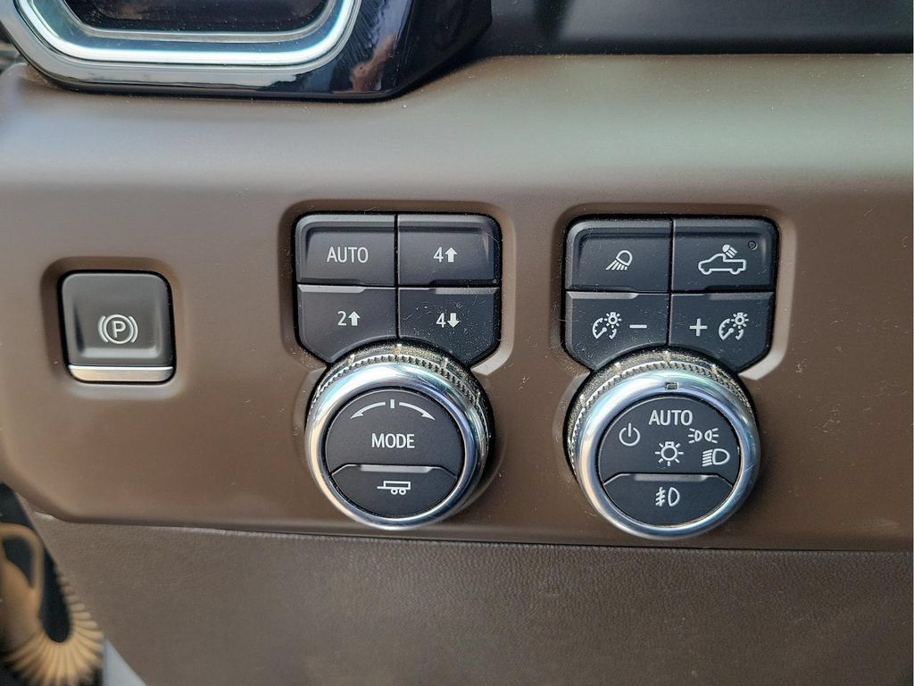 Used 2023 GMC Sierra 1500 Denali w/ Denali Reserve Package AWD/4WD image 21