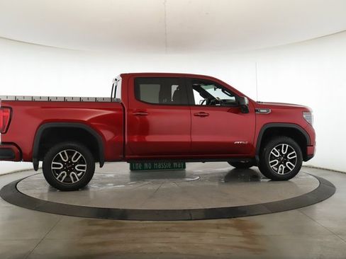 Used 2022 GMC Sierra 1500 AT4 w/ AT4 Premium Package image 6