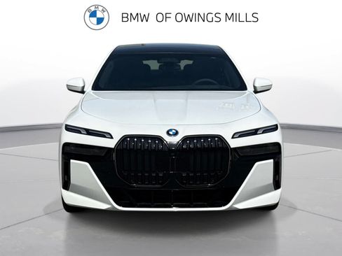 New 2026 BMW i7 xDrive60 AWD/4WD image 8