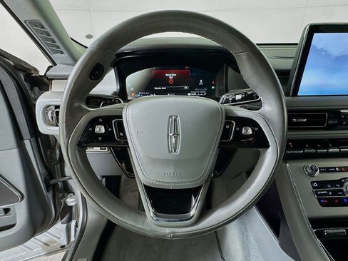 Used 2020 Lincoln Aviator Reserve w/ Equipment Group 201A image 9
