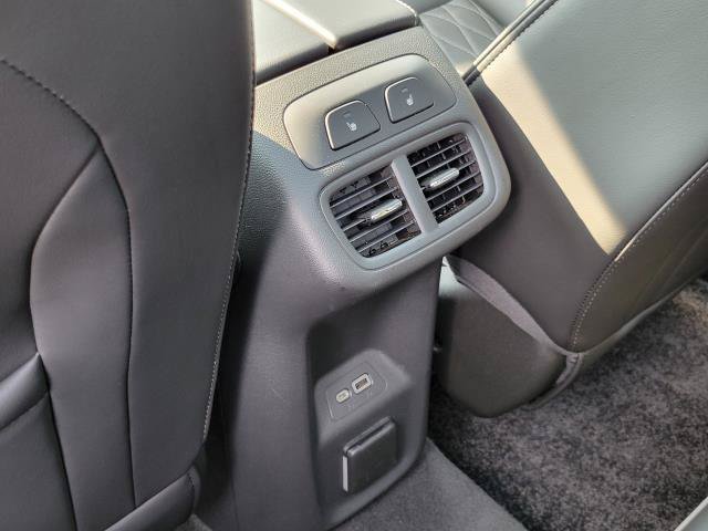 Used 2023 Buick Envision Avenir AWD/4WD image 29