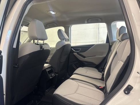 Used 2022 Subaru Forester image 19
