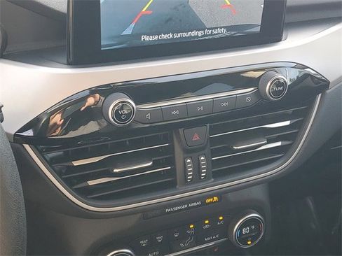 Used 2020 Ford Escape SEL image 26