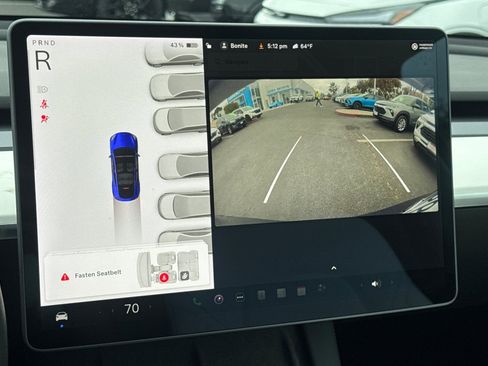 Used 2022 Tesla Model Y Performance AWD/4WD image 28