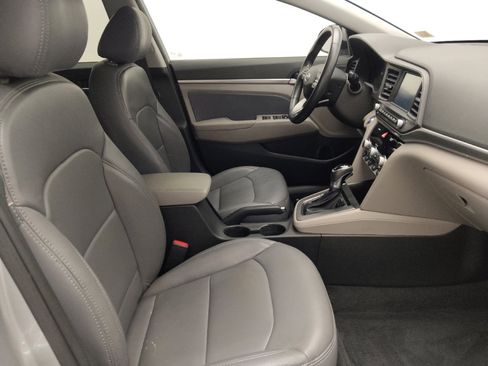 Used 2020 Hyundai Elantra Value Edition FWD image 21