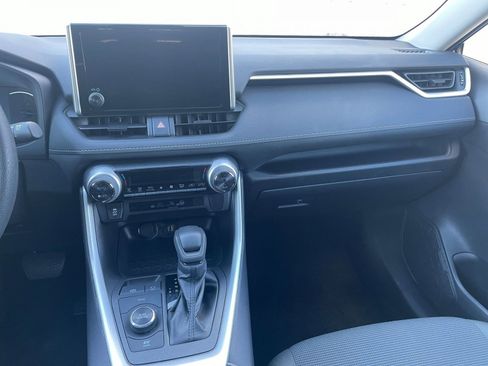 Used 2025 Toyota RAV4 LE image 34
