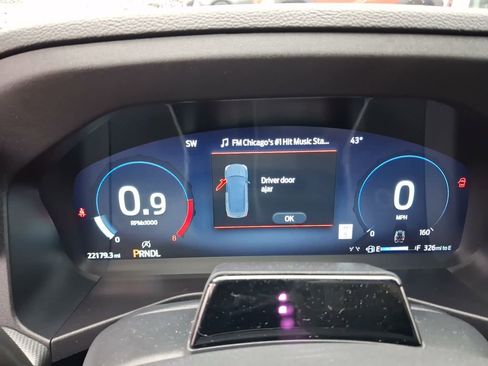 Used 2025 Ford Explorer ST-Line image 18