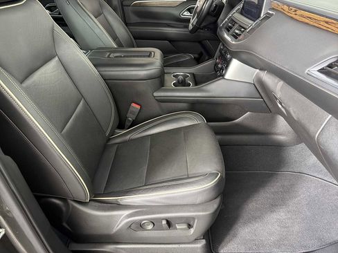 Used 2021 Chevrolet Tahoe Premier w/ Premium Package image 11