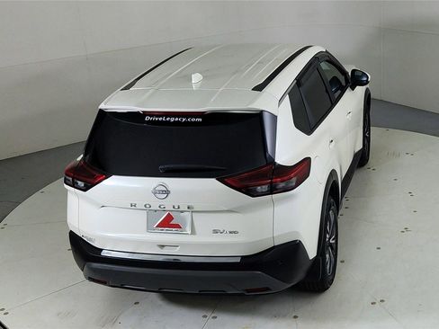 Certified 2023 Nissan Rogue SV image 22