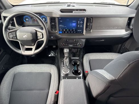 Used 2025 Ford Bronco Big Bend image 12