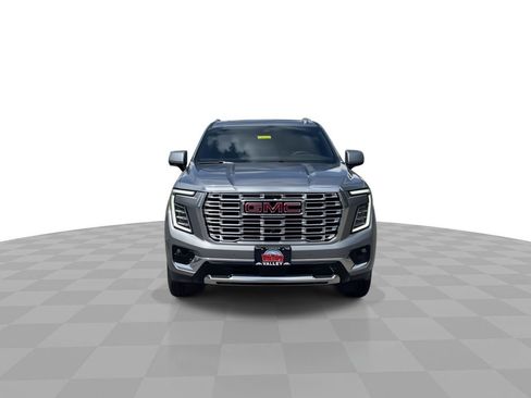 New 2026 GMC Yukon Denali w/ Denali Reserve Package AWD/4WD image 3
