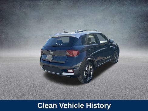 Used 2024 Hyundai Venue Limited image 6