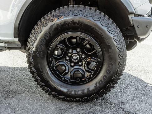 Used 2021 Ford Bronco First Edition AWD/4WD image 5