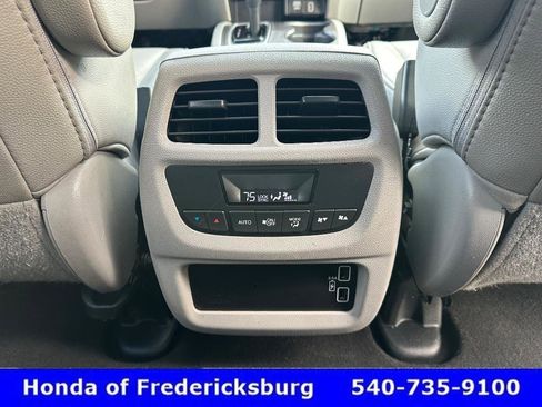 Used 2021 Honda Pilot EX image 44