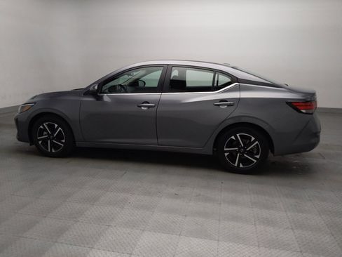Used 2025 Nissan Sentra SV FWD image 3