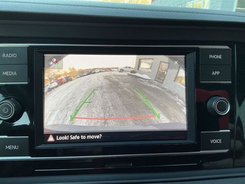 Used 2024 Volkswagen Jetta S image 19