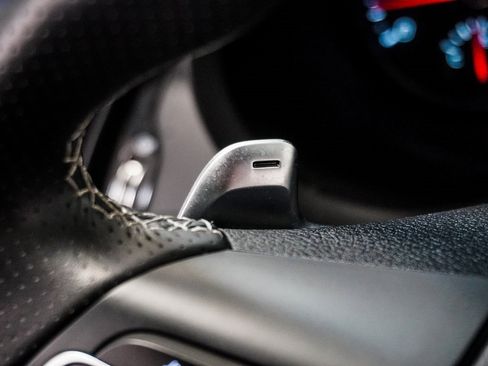 Used 2019 Kia Stinger GT2 image 21