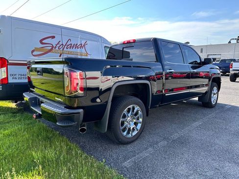 Used 2018 GMC Sierra 1500 Denali AWD/4WD image 4