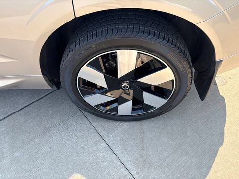 Certified 2025 Volvo XC60 T8 Plus w/ Protection Package Premier AWD/4WD image 14