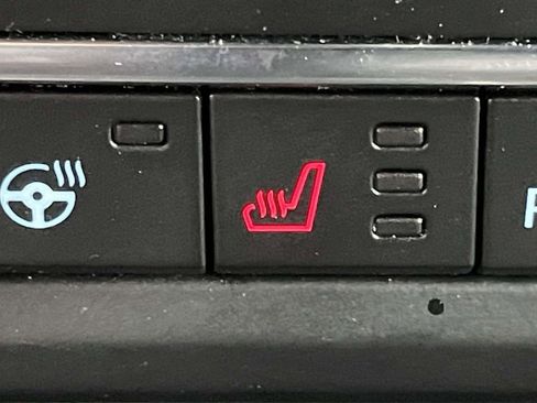 Certified 2021 Ford Bronco First Edition AWD/4WD image 19