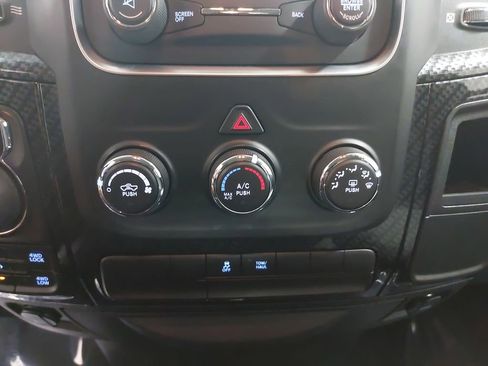 Used 2017 RAM 1500 Express w/ Express Value Package image 20