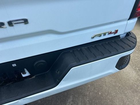 Used 2022 GMC Sierra 2500 AT4 w/ Gooseneck/5TH Wheel Package image 9