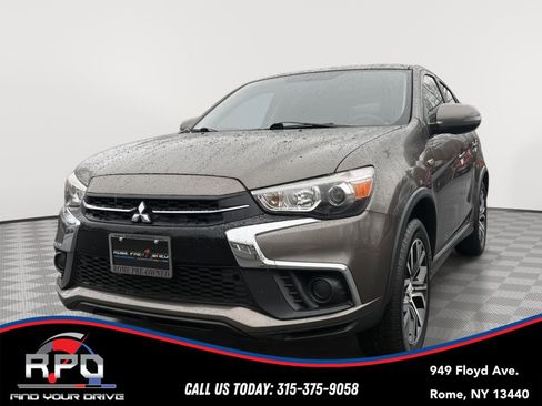 Used 2019 Mitsubishi Outlander Sport ES image 1
