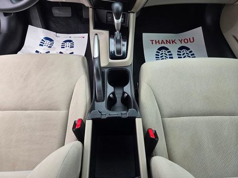 Used 2013 Honda Civic LX image 13