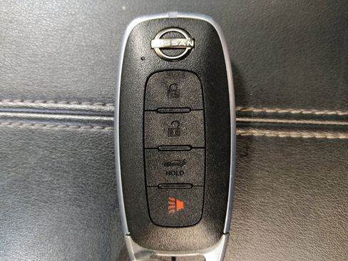 Used 2025 Nissan Sentra S FWD image 32