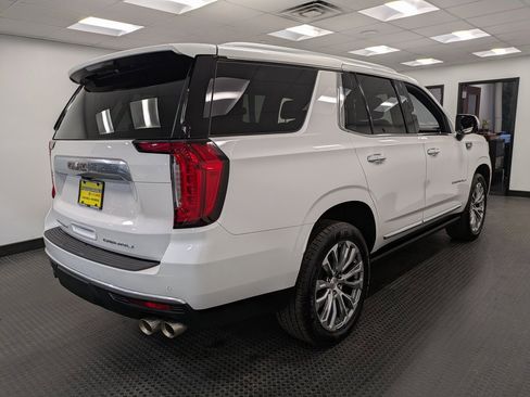 Used 2021 GMC Yukon Denali w/ Denali Premium Package image 4