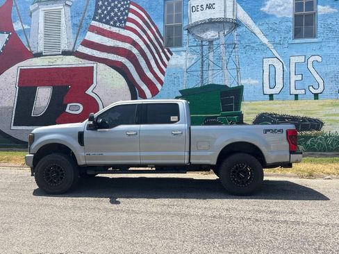 Used 2020 Ford F250 Lariat AWD/4WD image 3