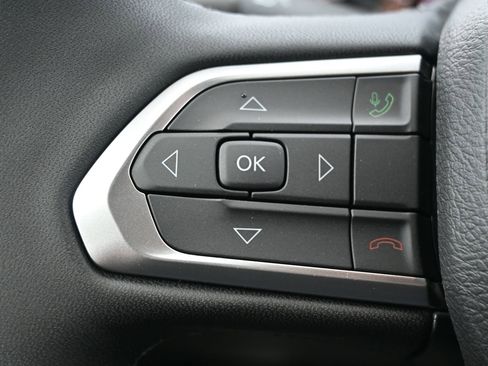 New 2026 Jeep Compass Latitude image 9