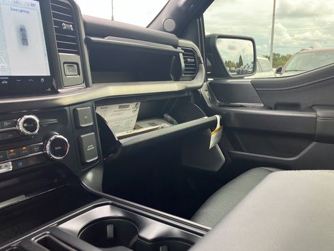 Used 2025 Ford F150 Lariat w/ Equipment Group 502A High AWD/4WD image 27