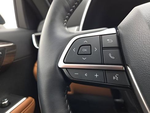 Used 2024 Toyota Highlander Platinum image 28