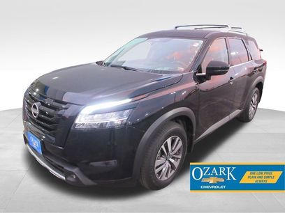 Used 2022 Nissan Pathfinder SL w/ Lighting Package (N92)