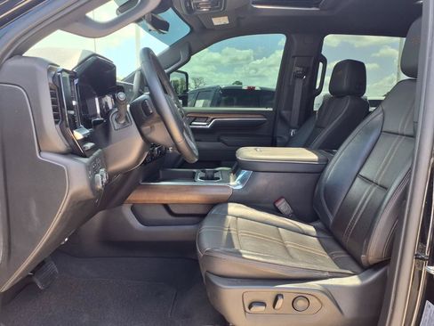 Used 2024 Chevrolet Silverado 2500 High Country w/ High Country Premium Package AWD/4WD image 19