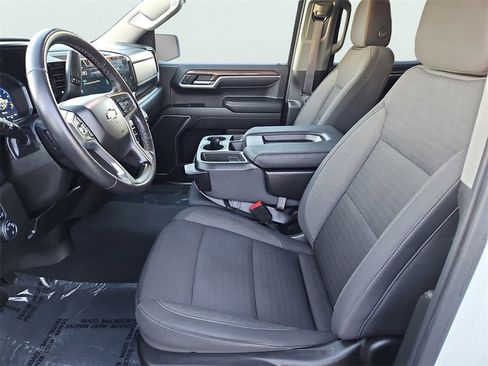 Used 2022 Chevrolet Silverado 1500 LT image 33