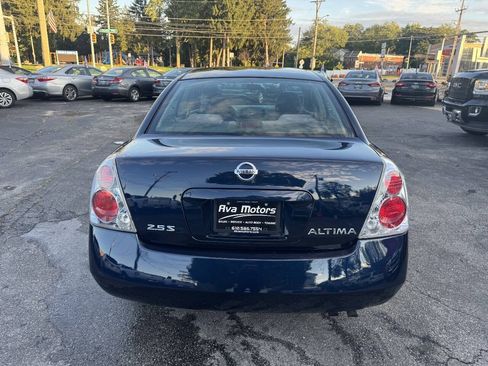 Used 2005 Nissan Altima 2.5 S w/ (S02) Side Airbags Pkg FWD image 5