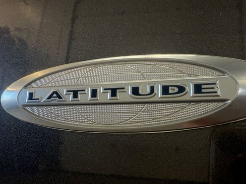 Certified 2016 Jeep Patriot Latitude image 22