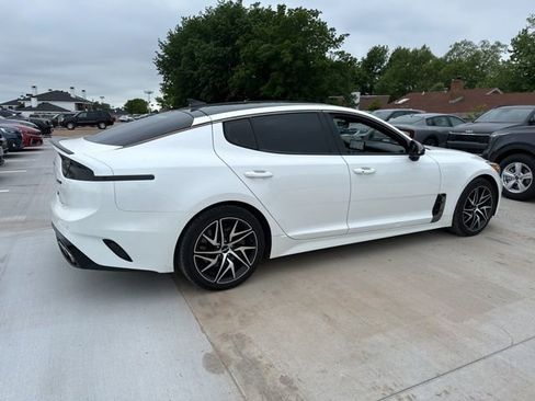 Used 2022 Kia Stinger GT-Line RWD image 16