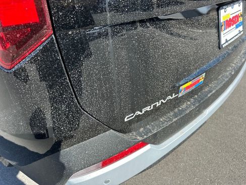 New 2026 Kia Carnival LXS image 36