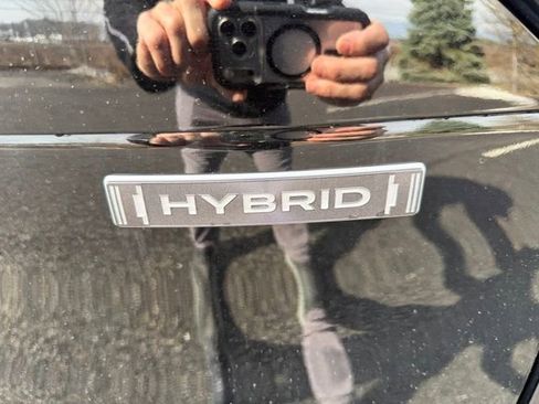 Certified 2025 Subaru Forester Limited AWD/4WD image 23