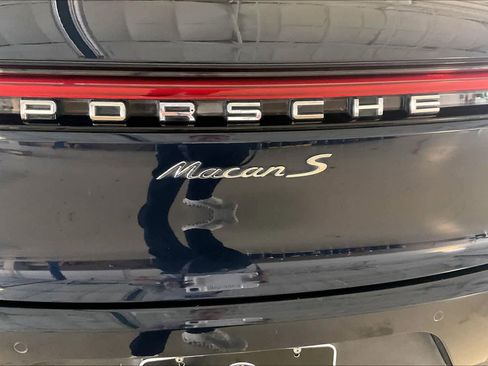 Used 2020 Porsche Macan S AWD/4WD image 30