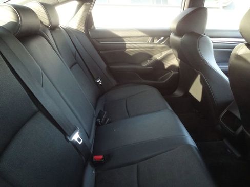Used 2020 Honda Accord Sport image 10