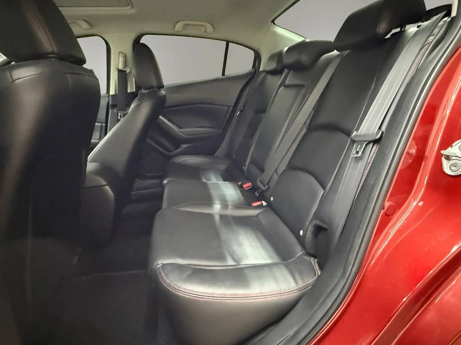 Used 2015 MAZDA MAZDA3 i Grand Touring FWD image 19