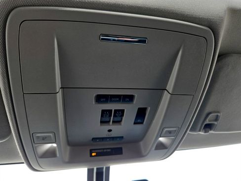 Used 2018 Chevrolet Silverado 1500 LTZ Z71 w/ Redline Edition image 22