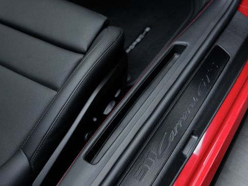 Used 2025 Porsche 911 Carrera GTS image 37