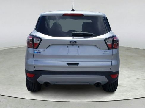 Used 2017 Ford Escape SE FWD image 5