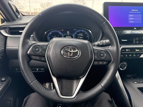 Certified 2023 Toyota Venza Limited image 11