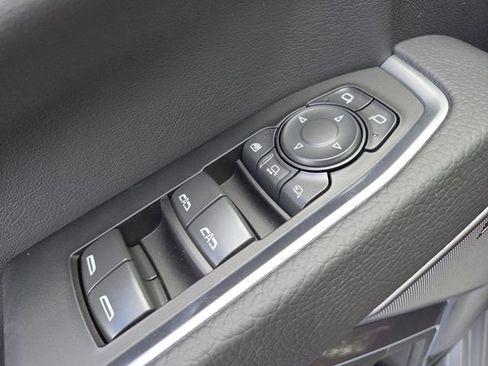 New 2026 GMC Sierra 2500 Denali w/ Technology Package AWD/4WD image 12